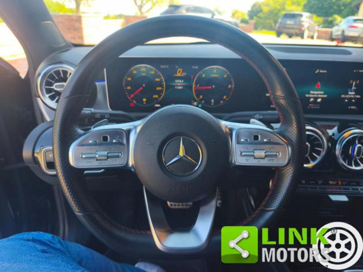 Mercedes-Benz Classe A Sedan 180 d Automatic 4p. Premium (10)