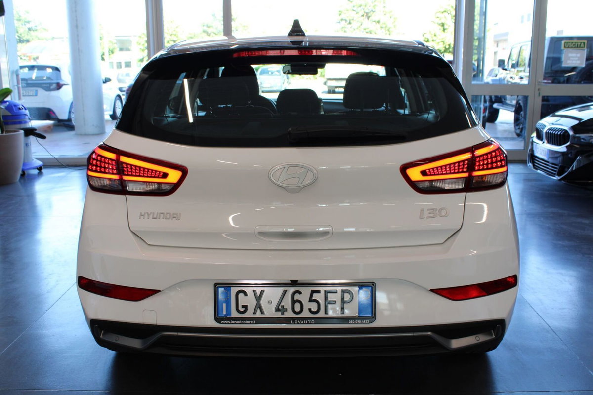 Hyundai i30 1.4 5p. Business (5)