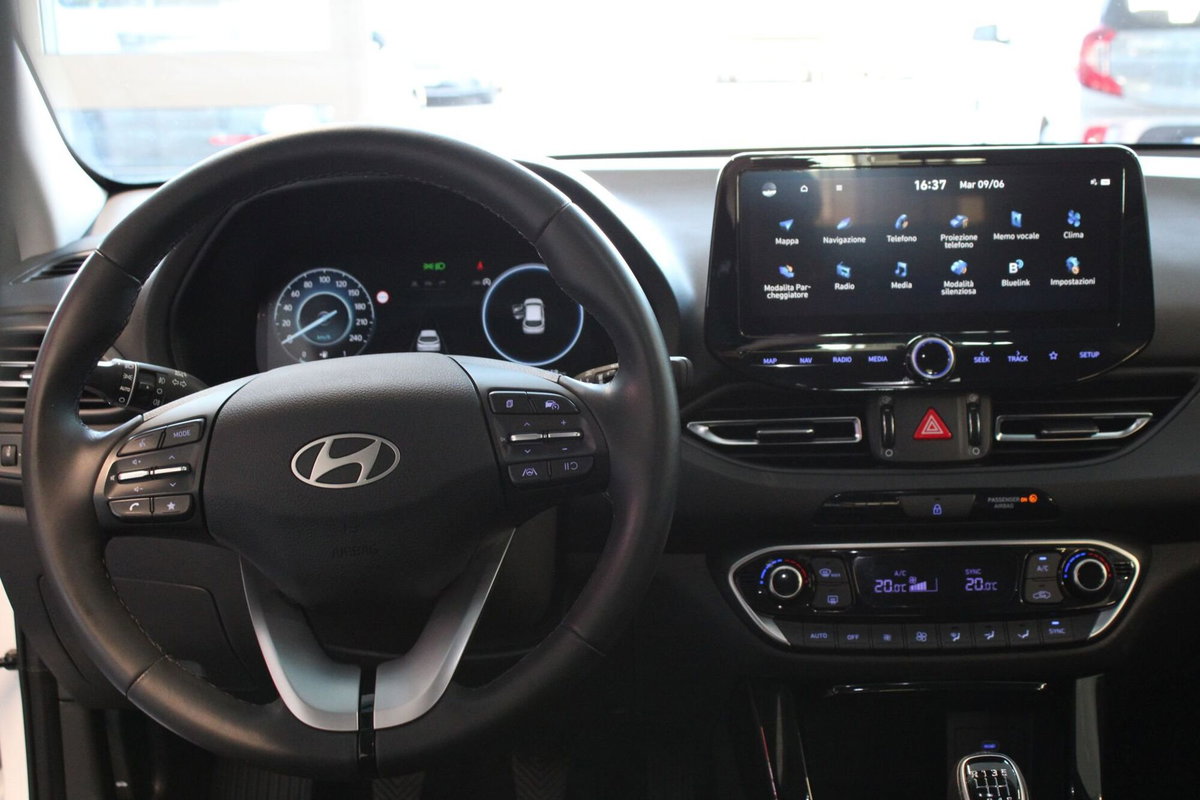 Hyundai i30 1.4 5p. Business (9)