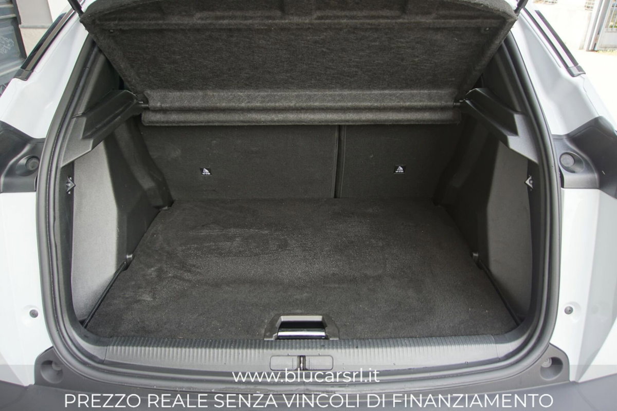 Peugeot 2008 1.2 turbo Allure 100cv (20)