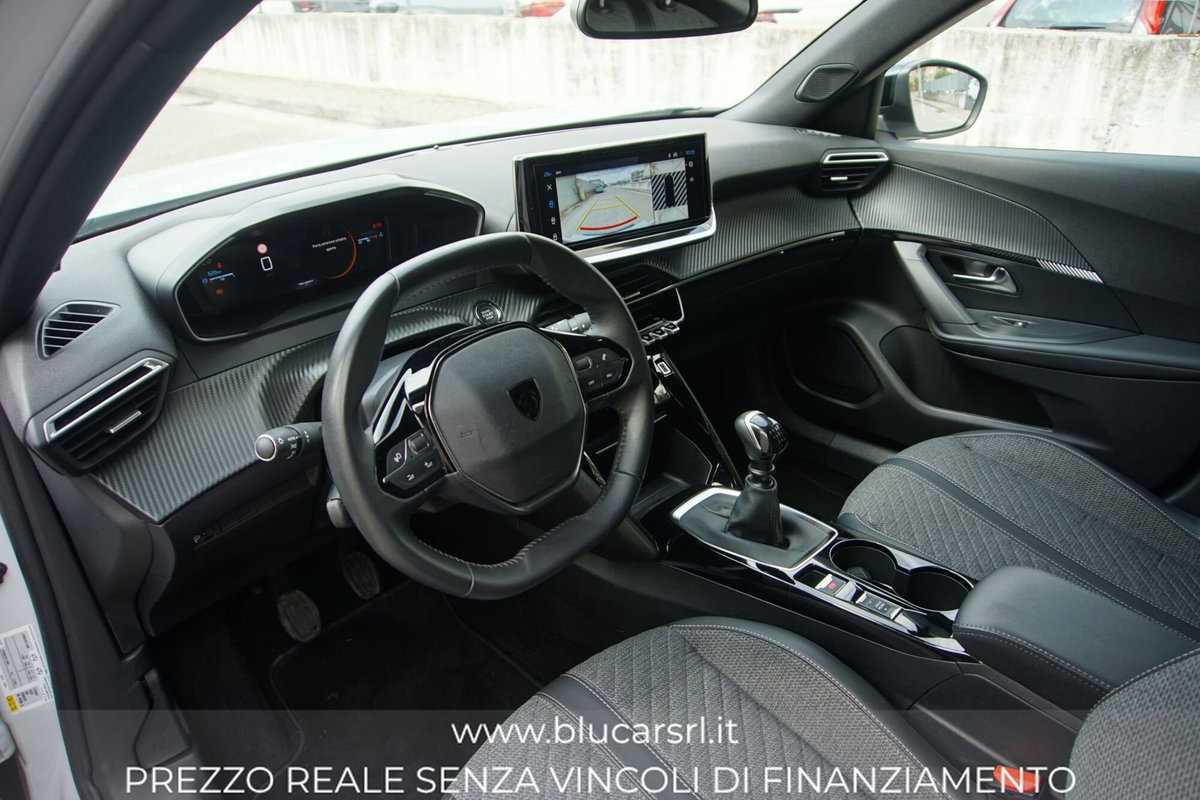 Peugeot 2008 1.2 turbo Allure 100cv (7)