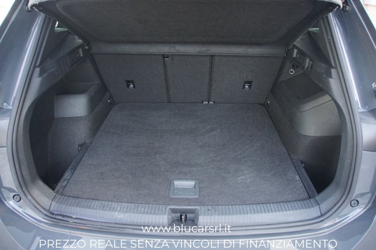 Volkswagen Tiguan Allspace 2.0 TDI SCR DSG 4MOTION R-Line (14)