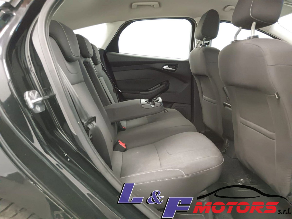 Ford Focus 1.6 TDCi 95 CV (17)