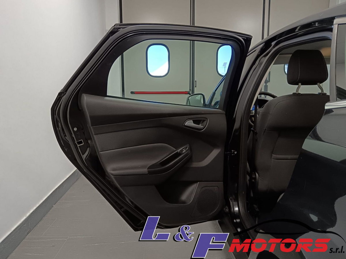 Ford Focus 1.6 TDCi 95 CV (19)