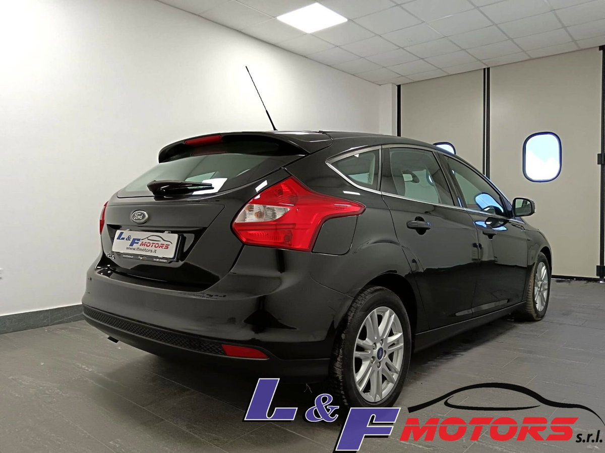Ford Focus 1.6 TDCi 95 CV (5)