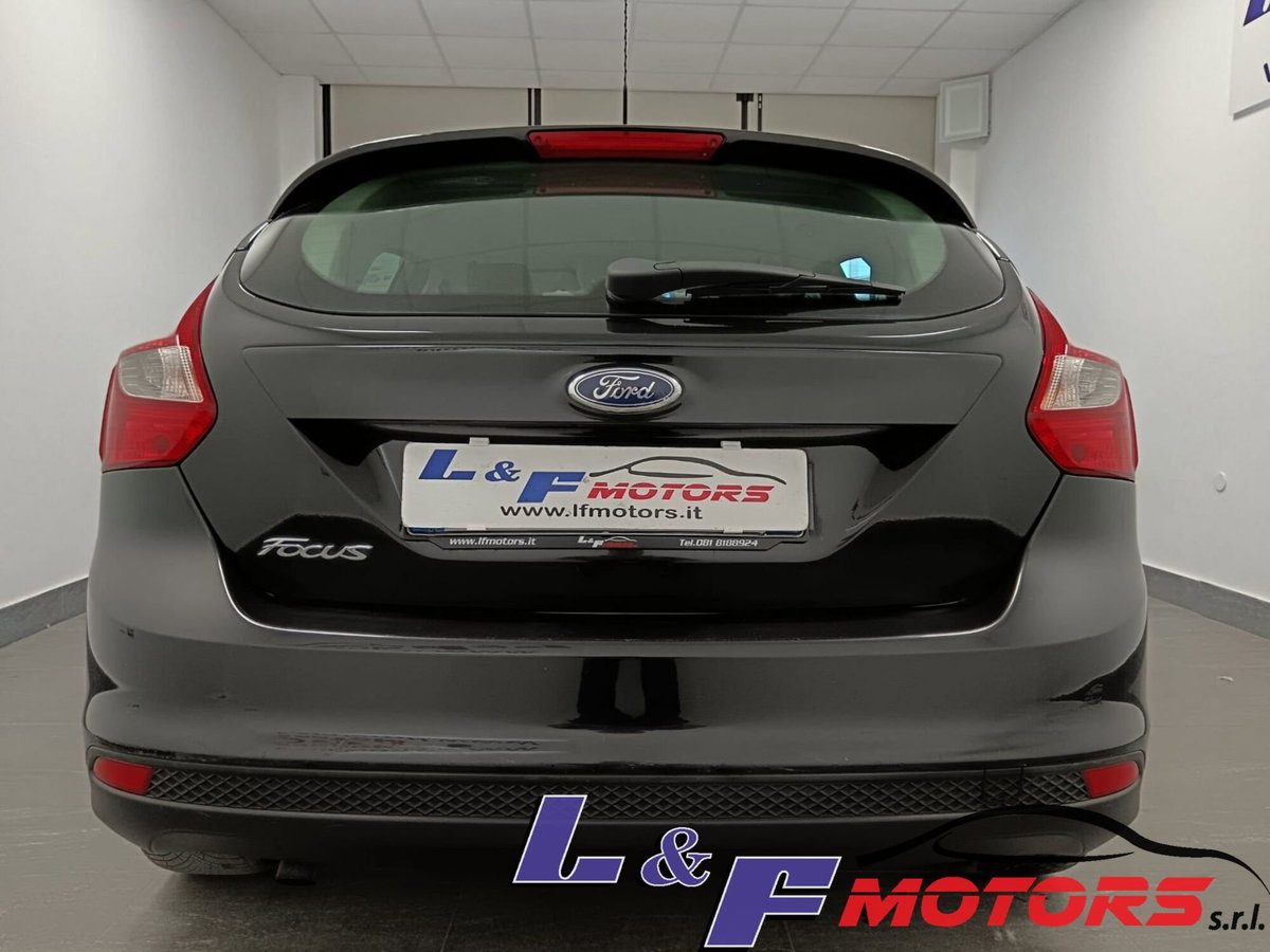 Ford Focus 1.6 TDCi 95 CV (6)