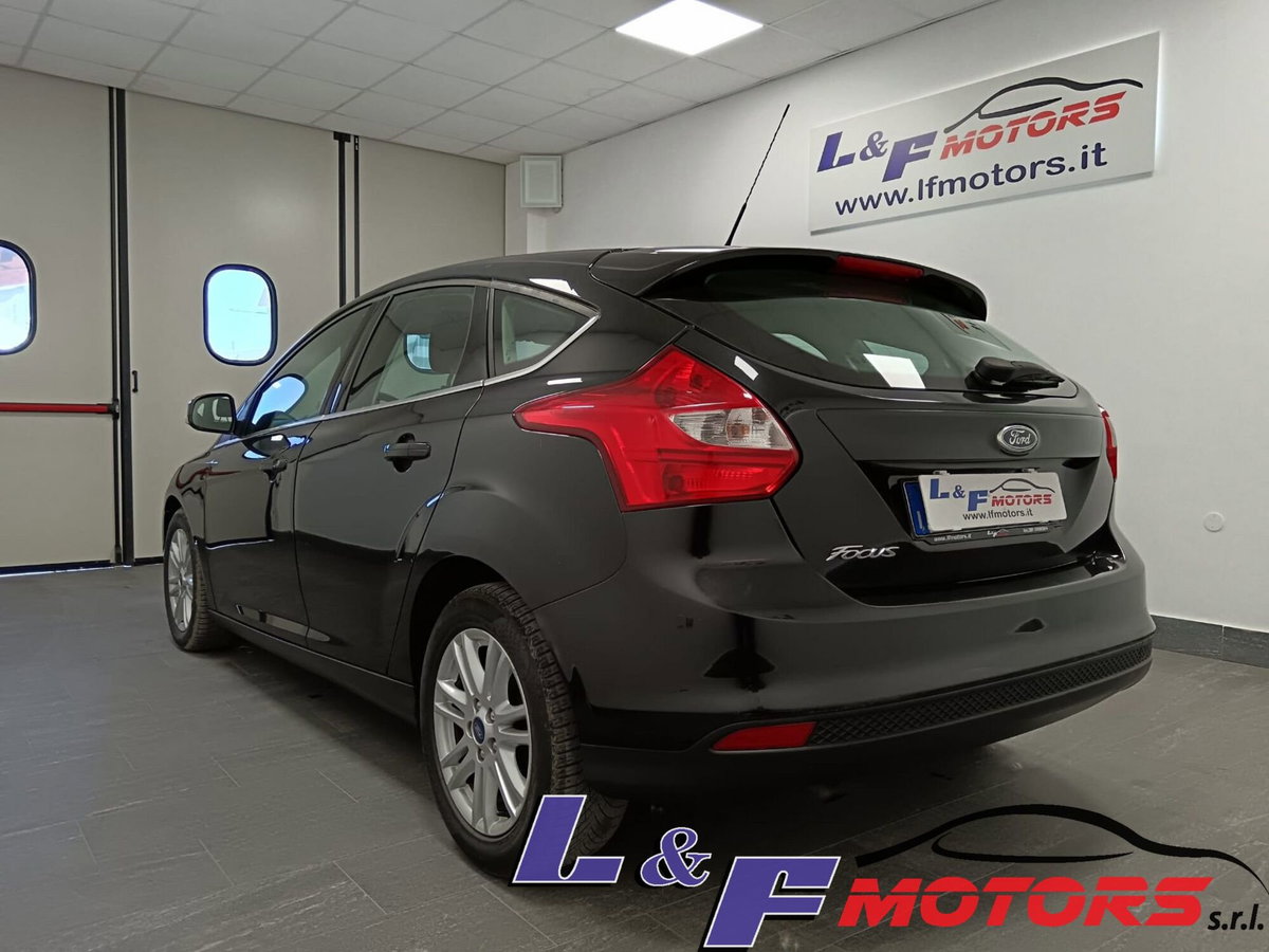 Ford Focus 1.6 TDCi 95 CV (7)