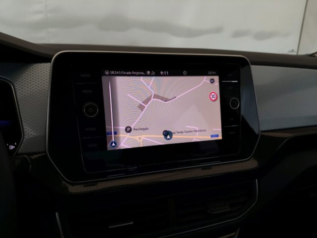 Volkswagen T-Cross 1.0 TSI Sport (10)
