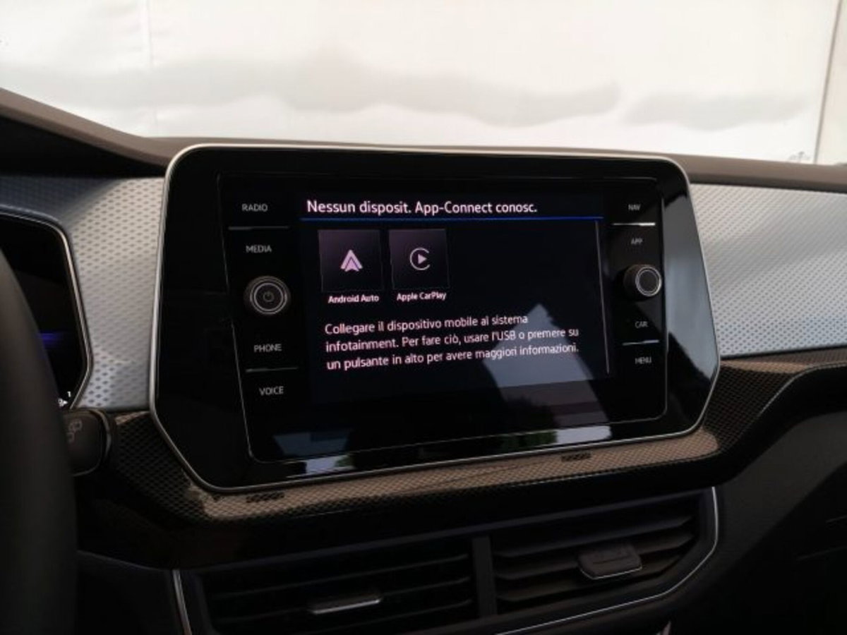 Volkswagen T-Cross 1.0 TSI Sport (12)