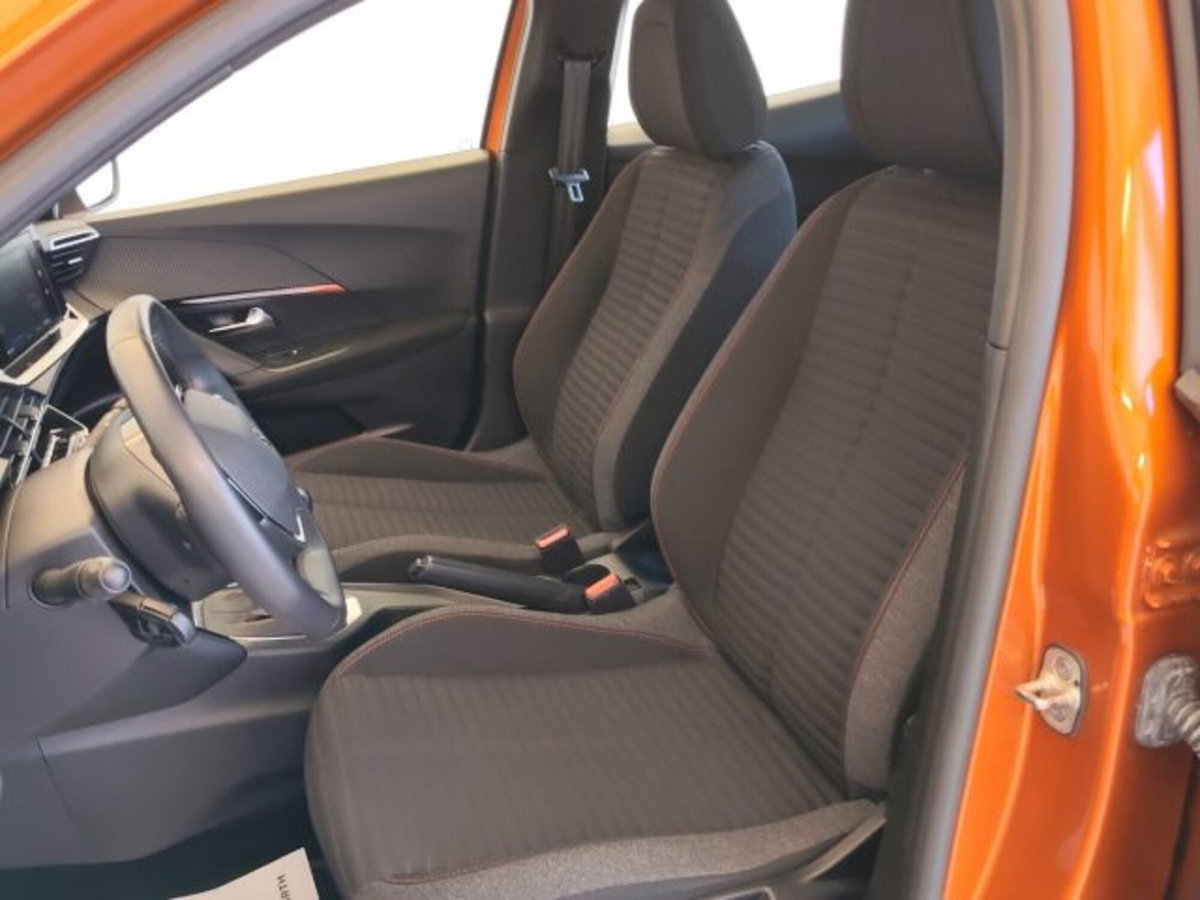 Peugeot 2008 PureTech 100 S&S Active Pack (16)