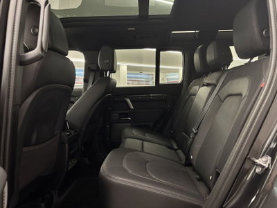 Land Rover Defender 110 3.0d i6 mhev X-Dynamic SE awd 200cv auto (13)