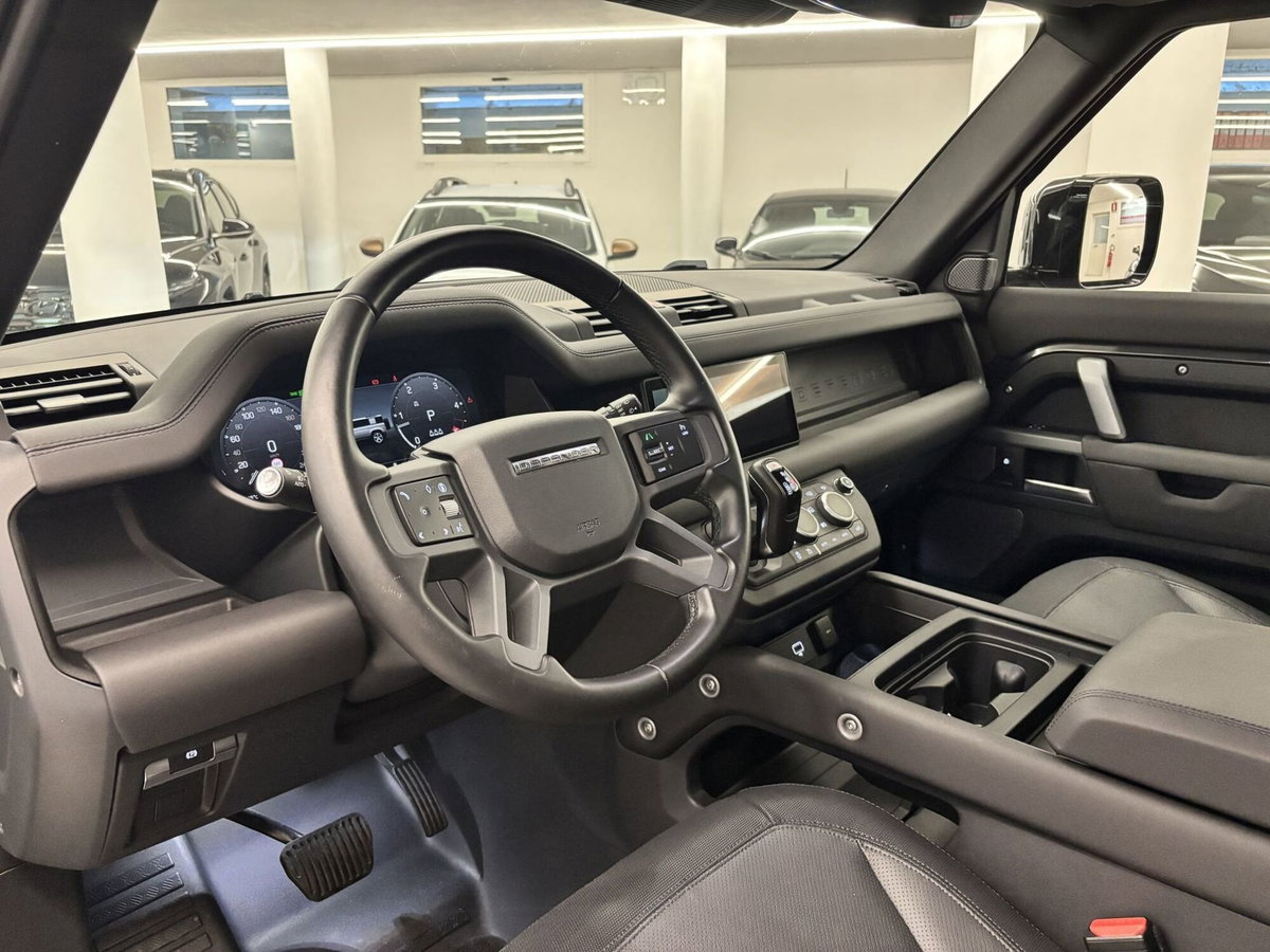 Land Rover Defender 110 3.0d i6 mhev X-Dynamic SE awd 200cv auto (16)