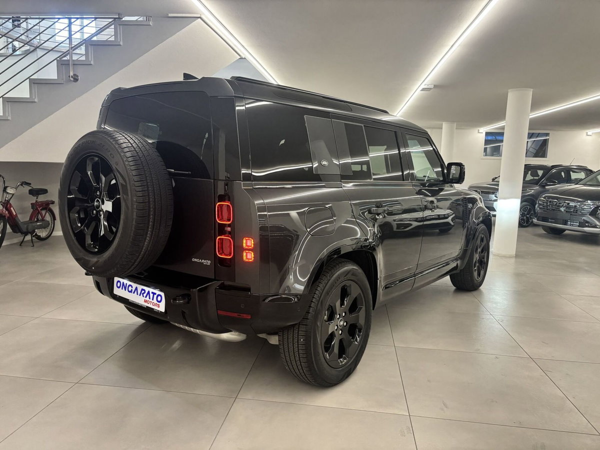 Land Rover Defender 110 3.0d i6 mhev X-Dynamic SE awd 200cv auto (4)