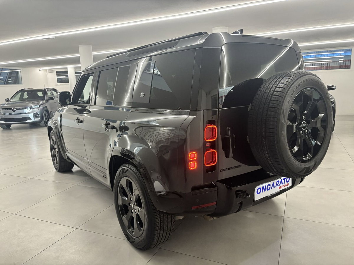Land Rover Defender 110 3.0d i6 mhev X-Dynamic SE awd 200cv auto (6)