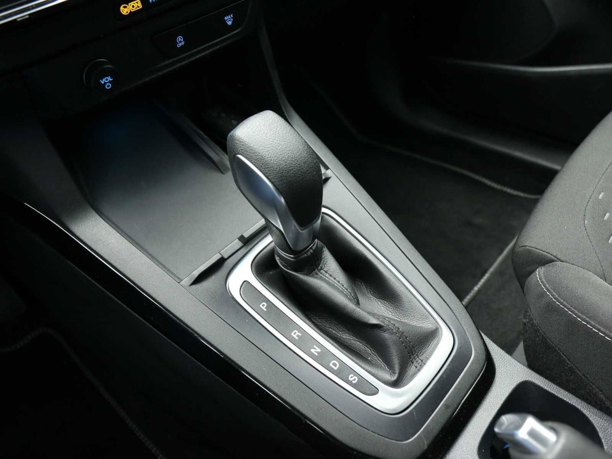 Ford Puma 1.0 EcoBoost Hybrid 125 CV S&S aut. Titanium Design (12)