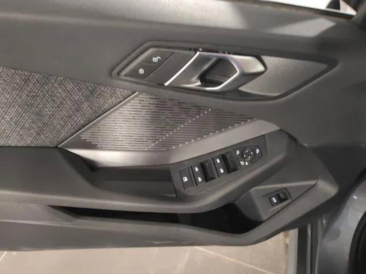 BMW Serie 1 5p. 118d 5p. Msport (16)