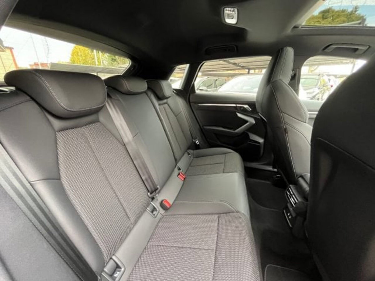 Audi A3 Sedan 35 TFSI S tronic S line edition (16)