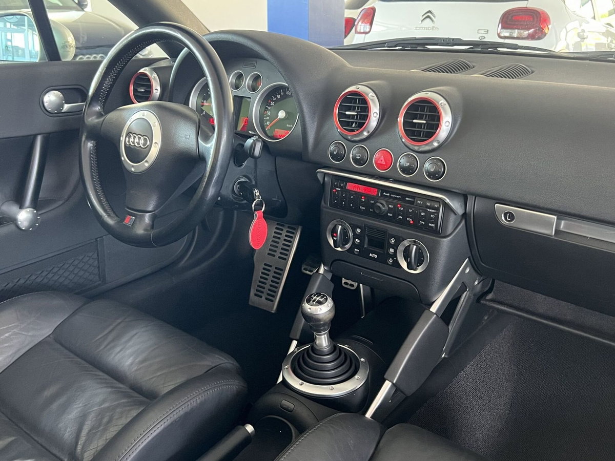 Audi TT Cabrio 1.8 TFSI (10)