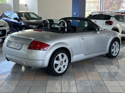 Audi TT Cabrio 1.8 TFSI (3)