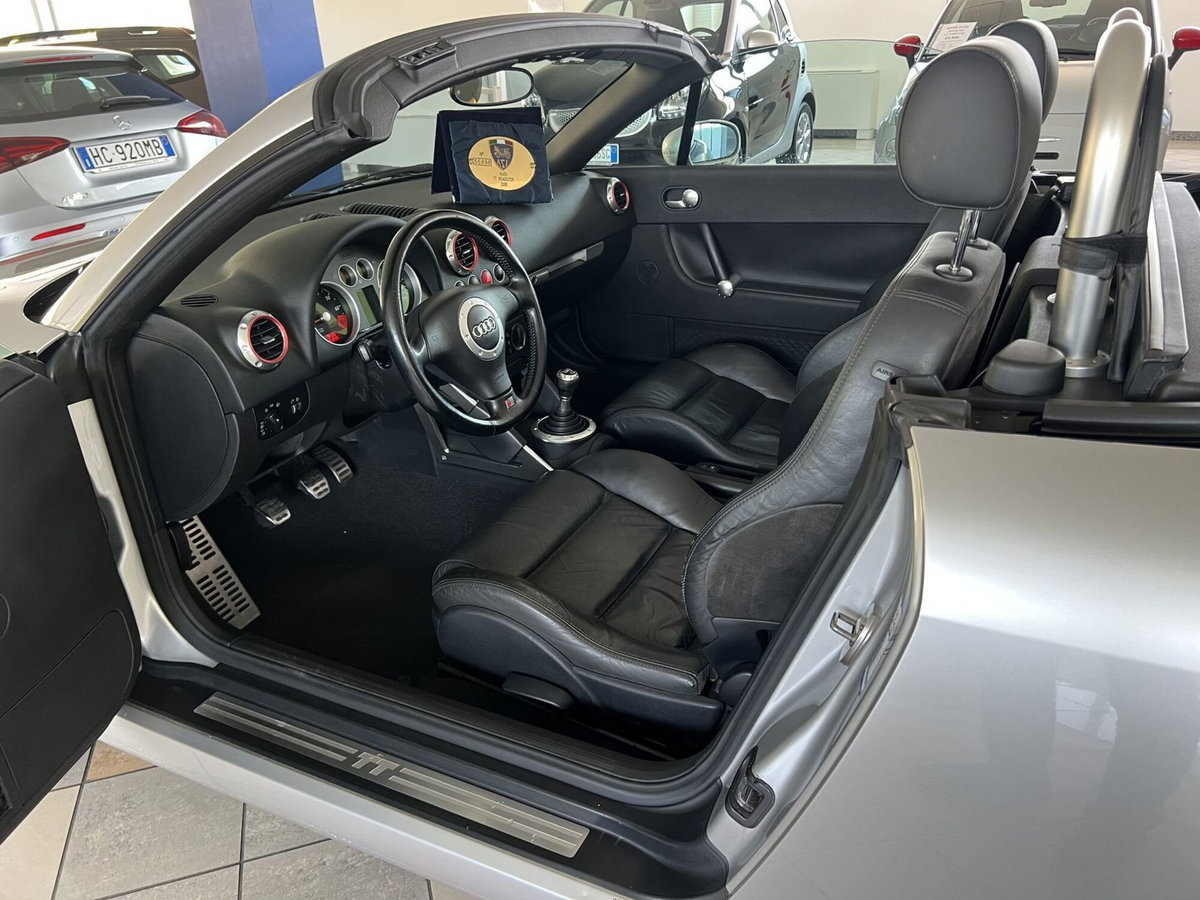 Audi TT Cabrio 1.8 TFSI (5)
