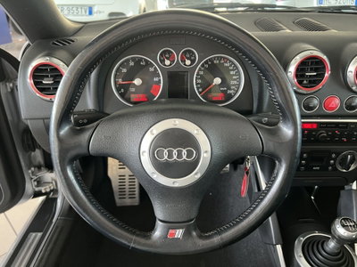Audi TT Cabrio 1.8 TFSI (6)