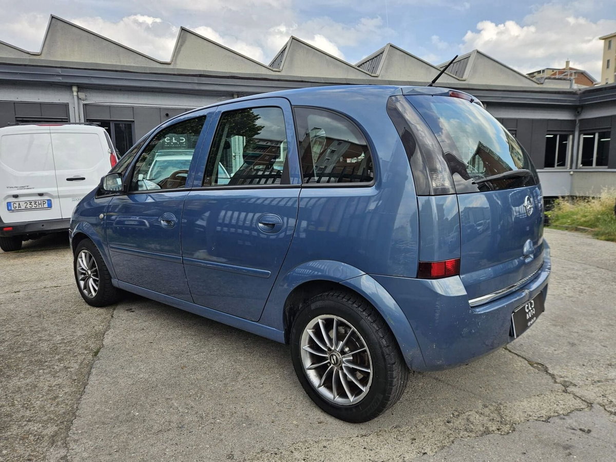 Opel Meriva 1.3 CDTI Cosmo (3)
