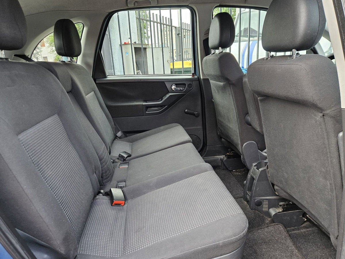 Opel Meriva 1.3 CDTI Cosmo (9)