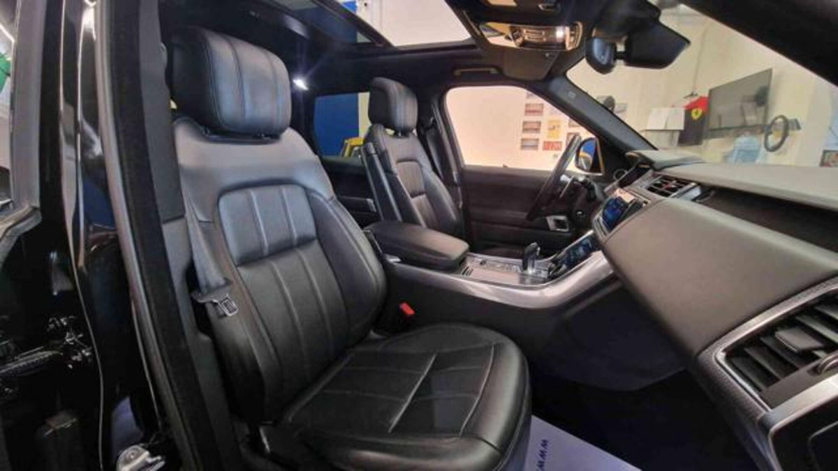 Land Rover Range Rover Sport 3.0 TDV6 HSE Dynamic Edition Black (15)