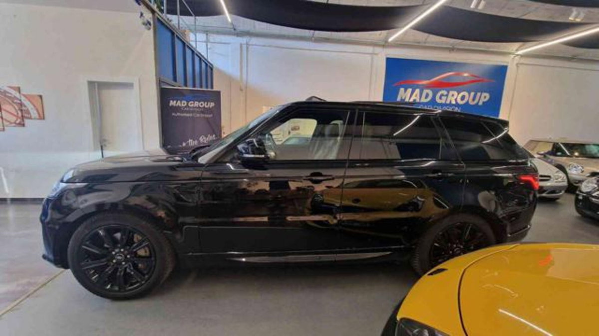 Land Rover Range Rover Sport 3.0 TDV6 HSE Dynamic Edition Black (4)