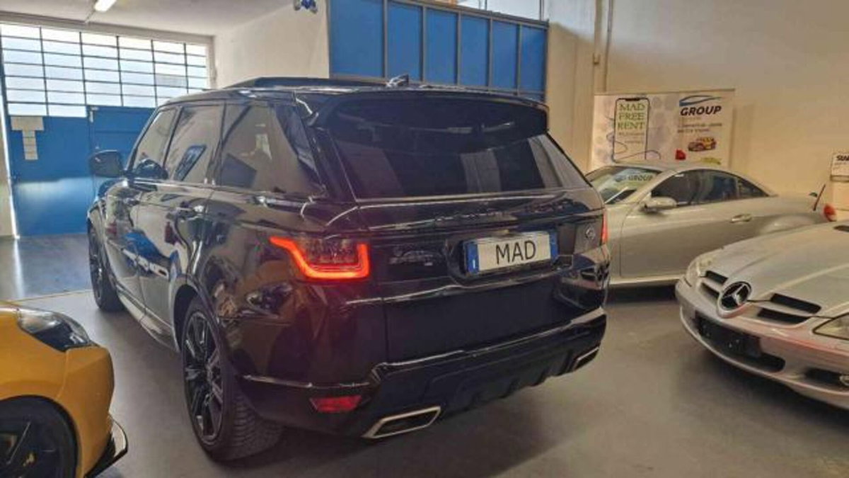 Land Rover Range Rover Sport 3.0 TDV6 HSE Dynamic Edition Black (5)
