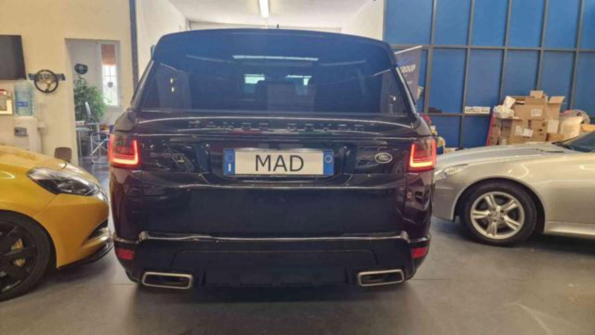 Land Rover Range Rover Sport 3.0 TDV6 HSE Dynamic Edition Black (6)