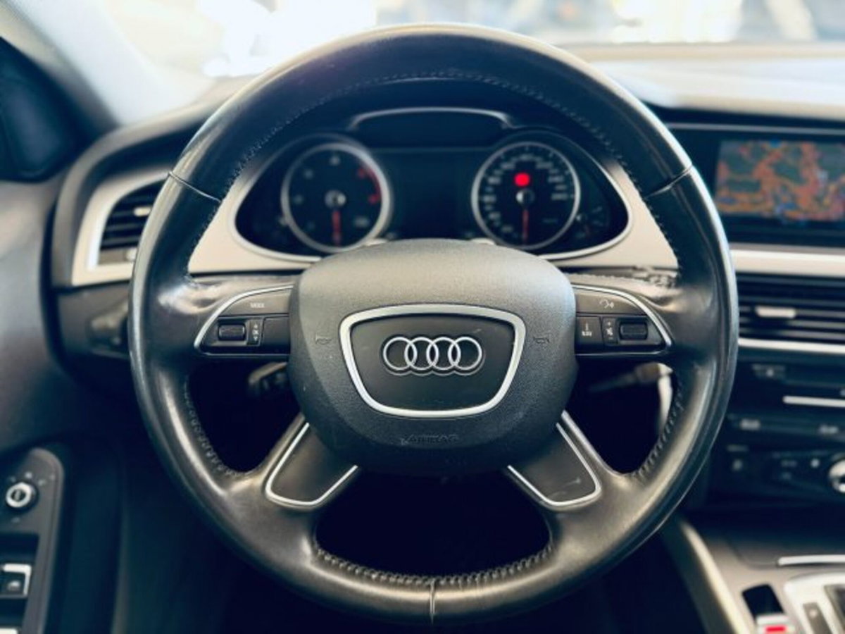 Audi A4 Avant 2.0 TDI 150 CV (13)