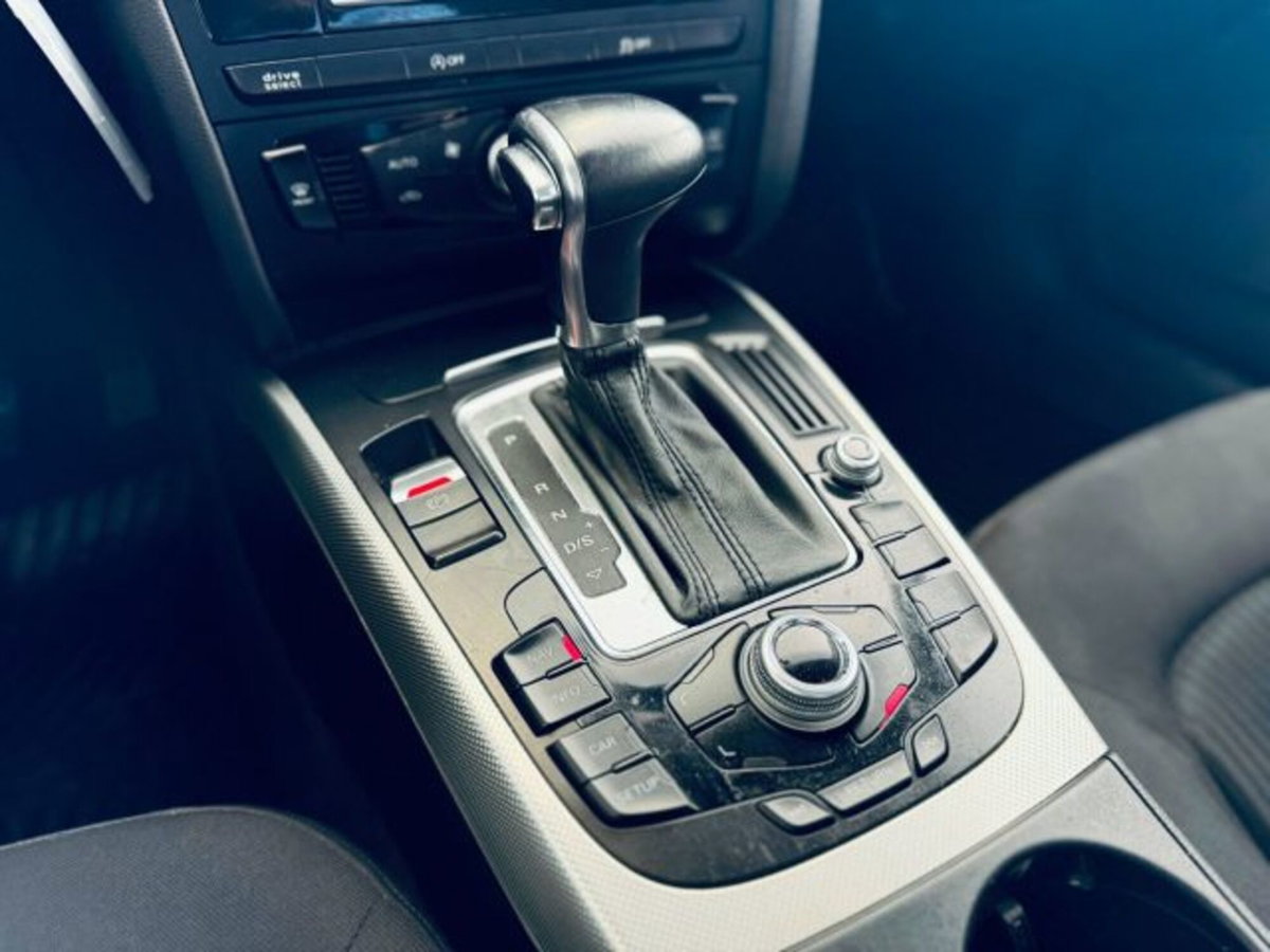 Audi A4 Avant 2.0 TDI 150 CV (15)