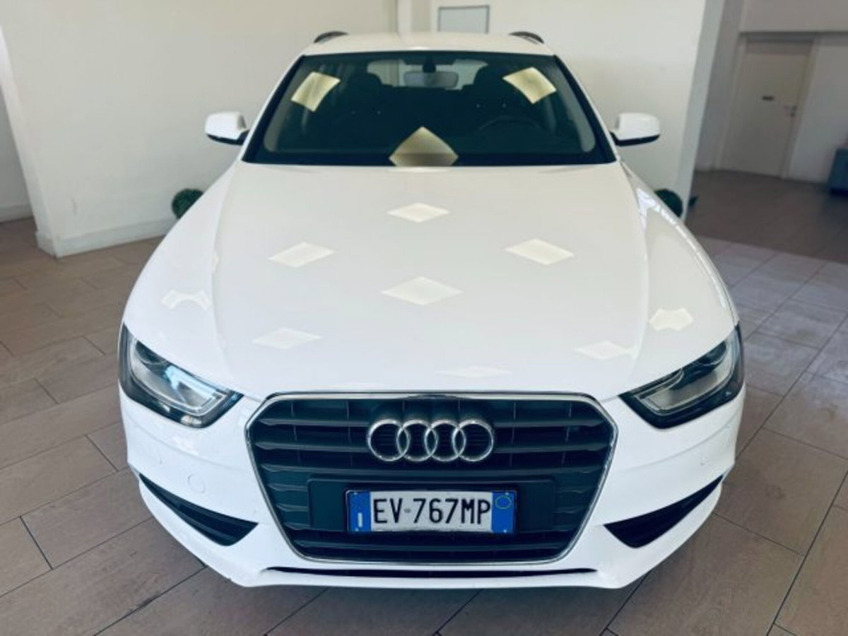Audi A4 Avant 2.0 TDI 150 CV (3)