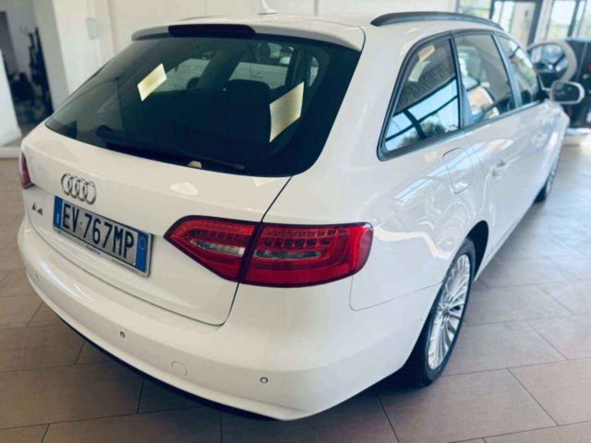 Audi A4 Avant 2.0 TDI 150 CV (6)