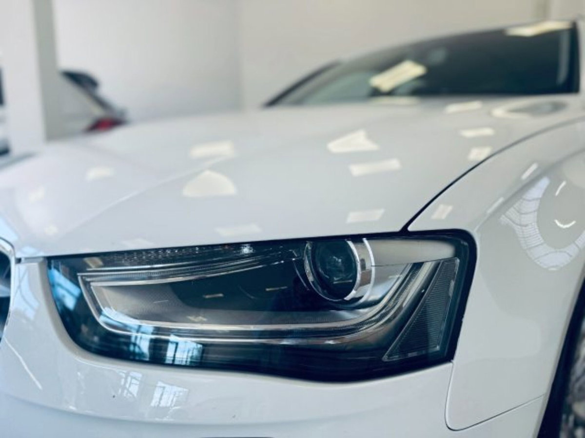 Audi A4 Avant 2.0 TDI 150 CV (8)