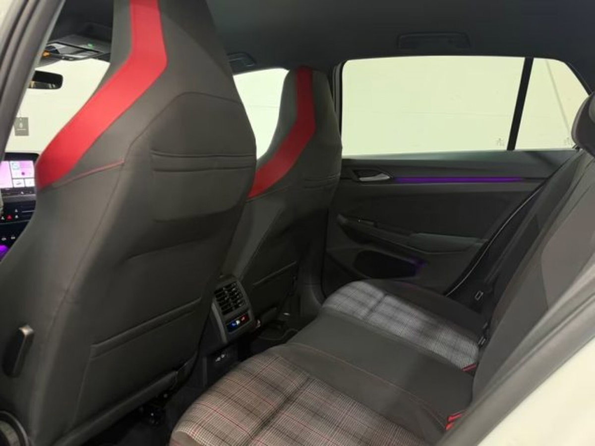 Volkswagen Golf 2.0 TSI GTI DSG (17)
