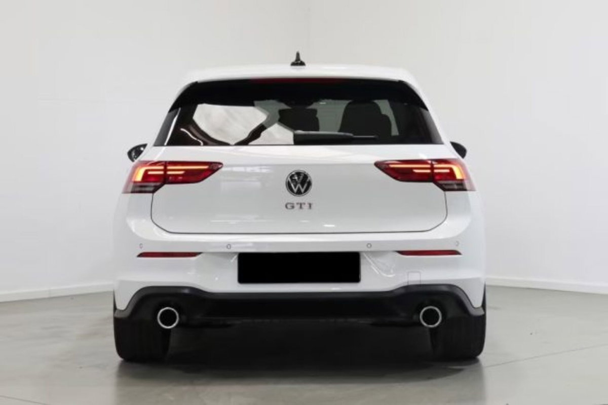 Volkswagen Golf 2.0 TSI GTI DSG (5)