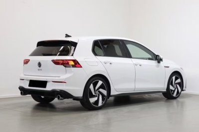 Volkswagen Golf 2.0 TSI GTI DSG (6)