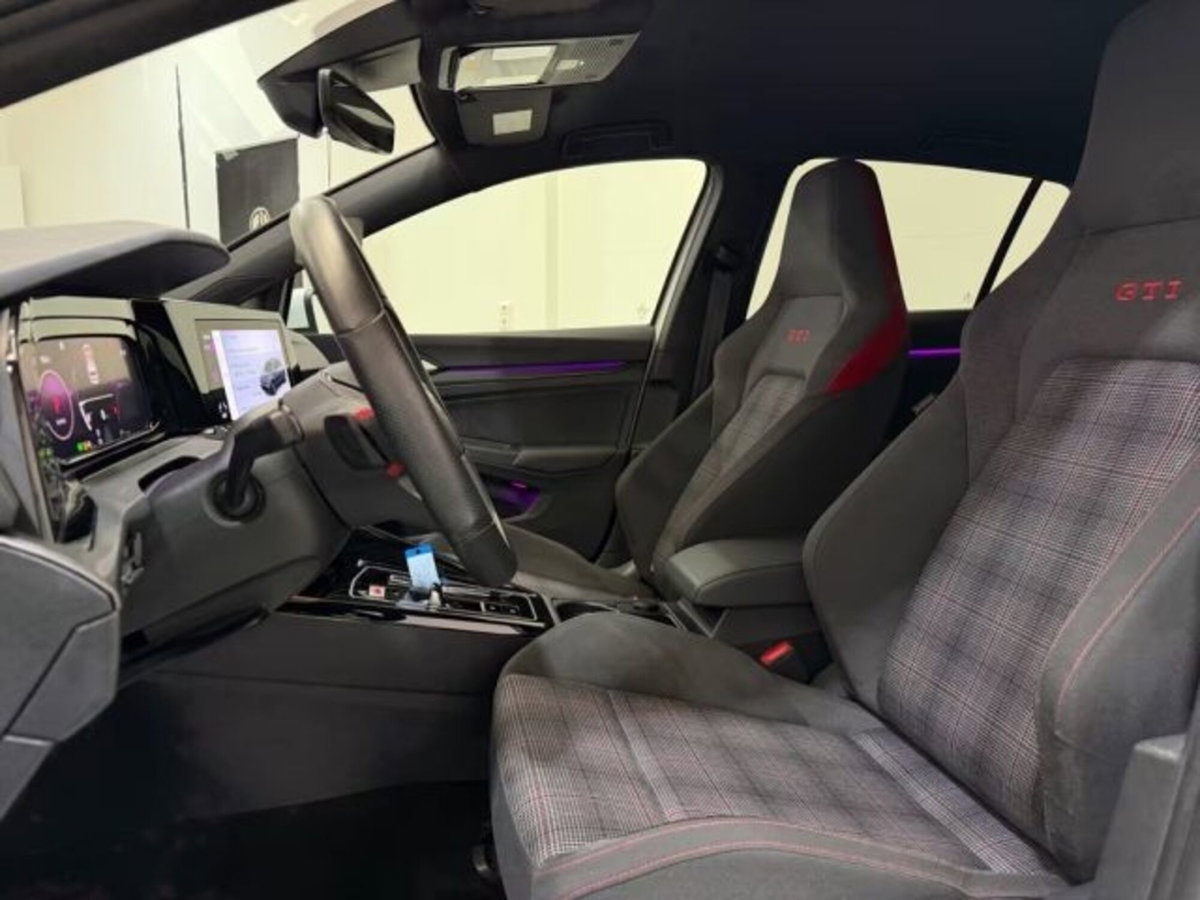 Volkswagen Golf 2.0 TSI GTI DSG (8)