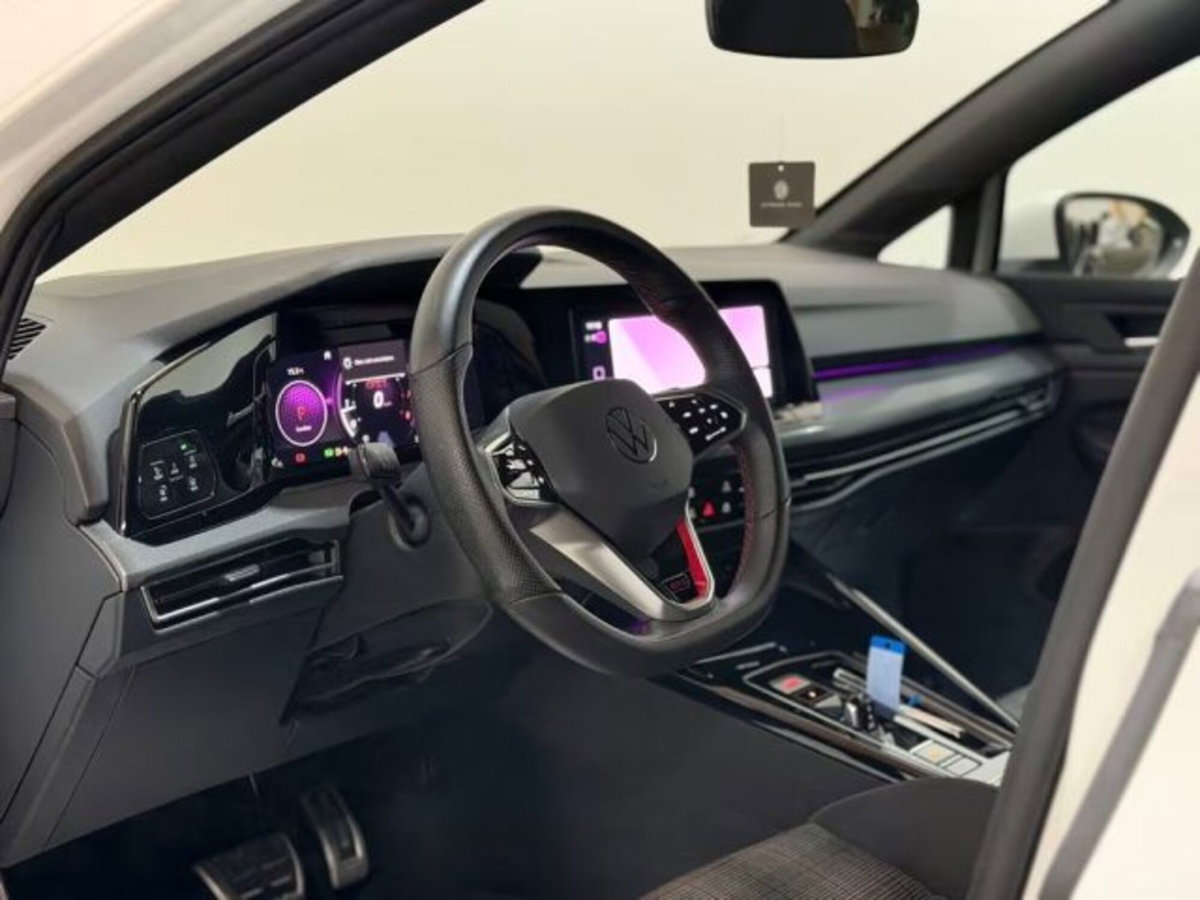 Volkswagen Golf 2.0 TSI GTI DSG (9)