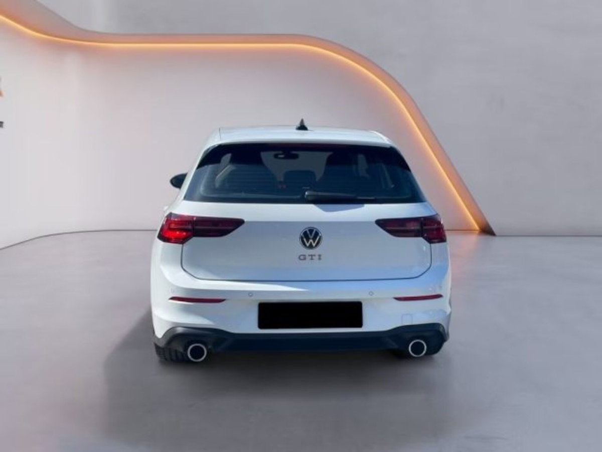 Volkswagen Golf 2.0 TSI GTI DSG (3)