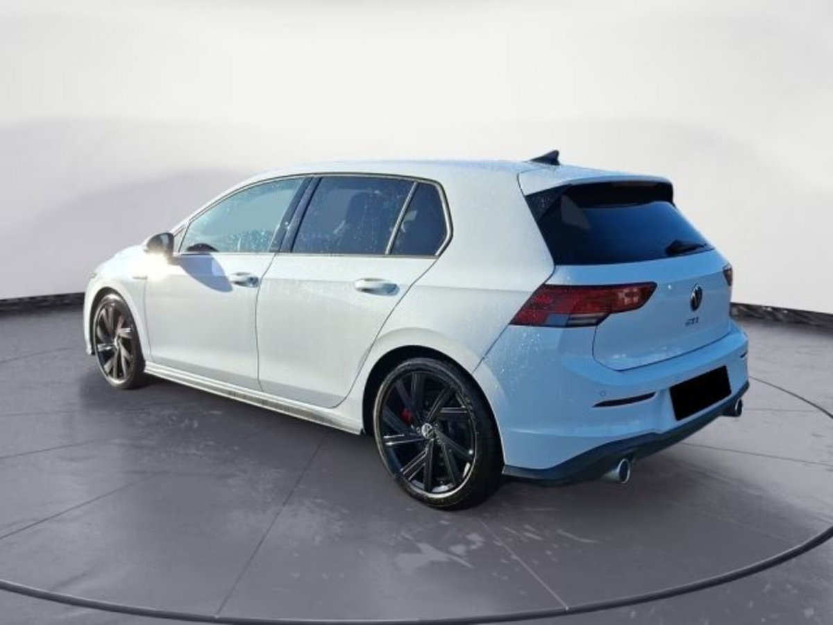 Volkswagen Golf 2.0 TSI GTI DSG (3)