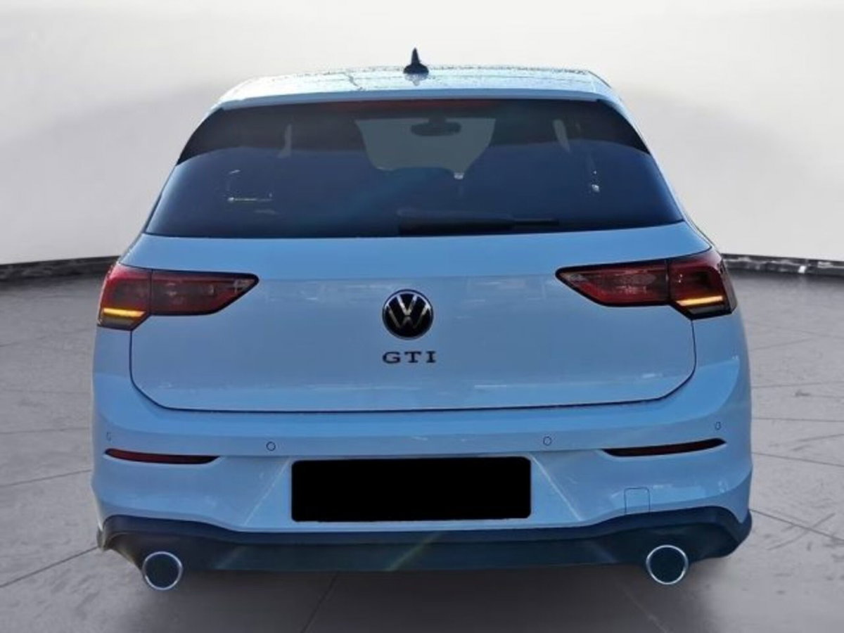 Volkswagen Golf 2.0 TSI GTI DSG (4)