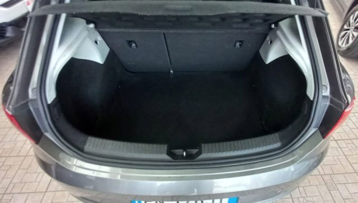 SEAT Leon 1.6 TDI 115 CV 5p. Style (5)