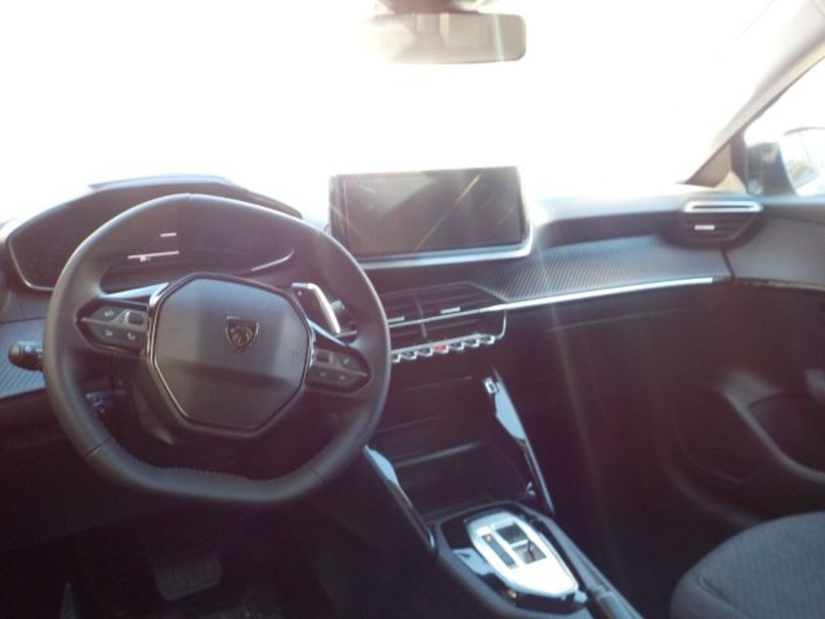 Peugeot 208 1.2 puretech Active s&s 100cv (3)