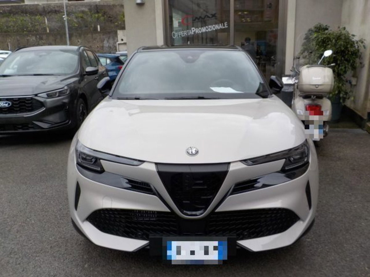 Alfa Romeo Junior 1.2 ibrida 145cv edct6