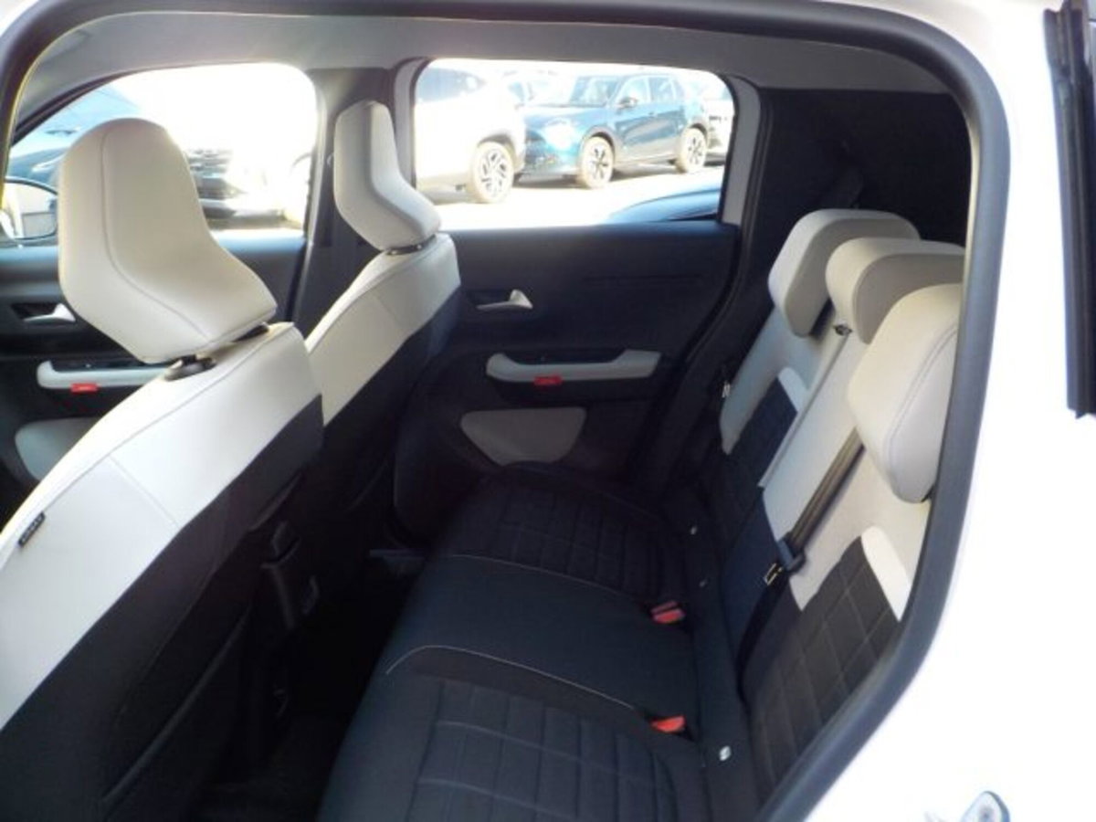 Citroen C3 1.2 hybrid Max 110cv edcs6 (8)