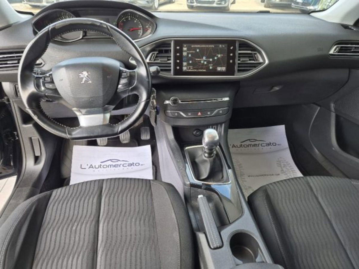 Peugeot 308 SW BlueHDi 120 S&S Business (11)