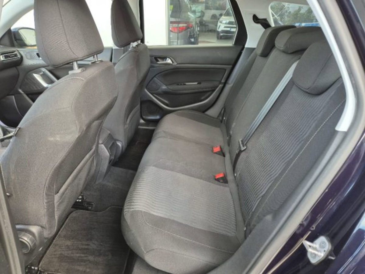 Peugeot 308 SW BlueHDi 120 S&S Business (8)